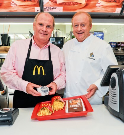 Alfons Schuhbeck und Uli Hoeneß präsentieren die McDonald's Hüttengaudi